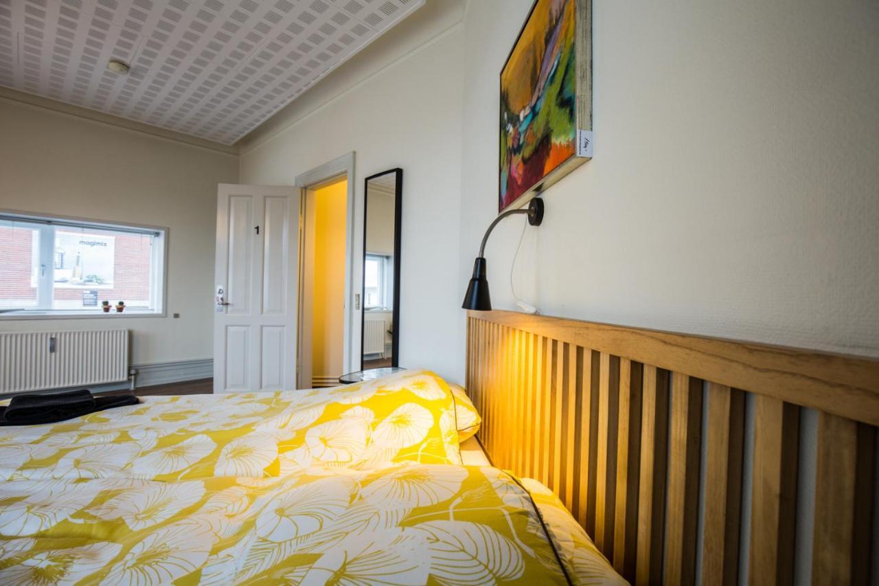Bed & Breakfast 霍尔斯特布罗 外观 照片